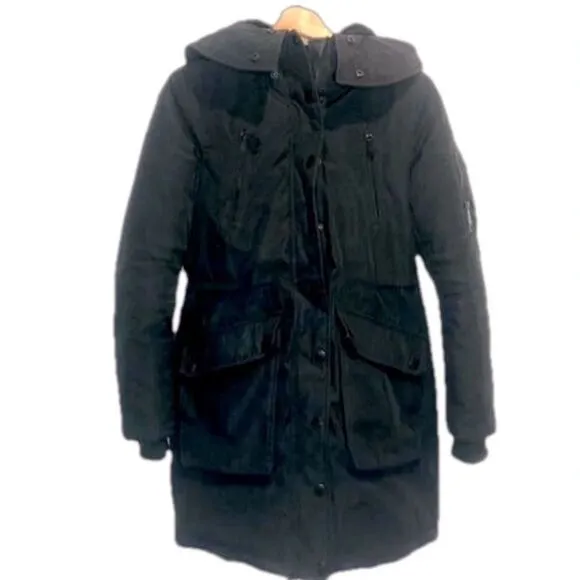 BCBG black XS mid length parka, front zip, quilted interior, faux fur hood