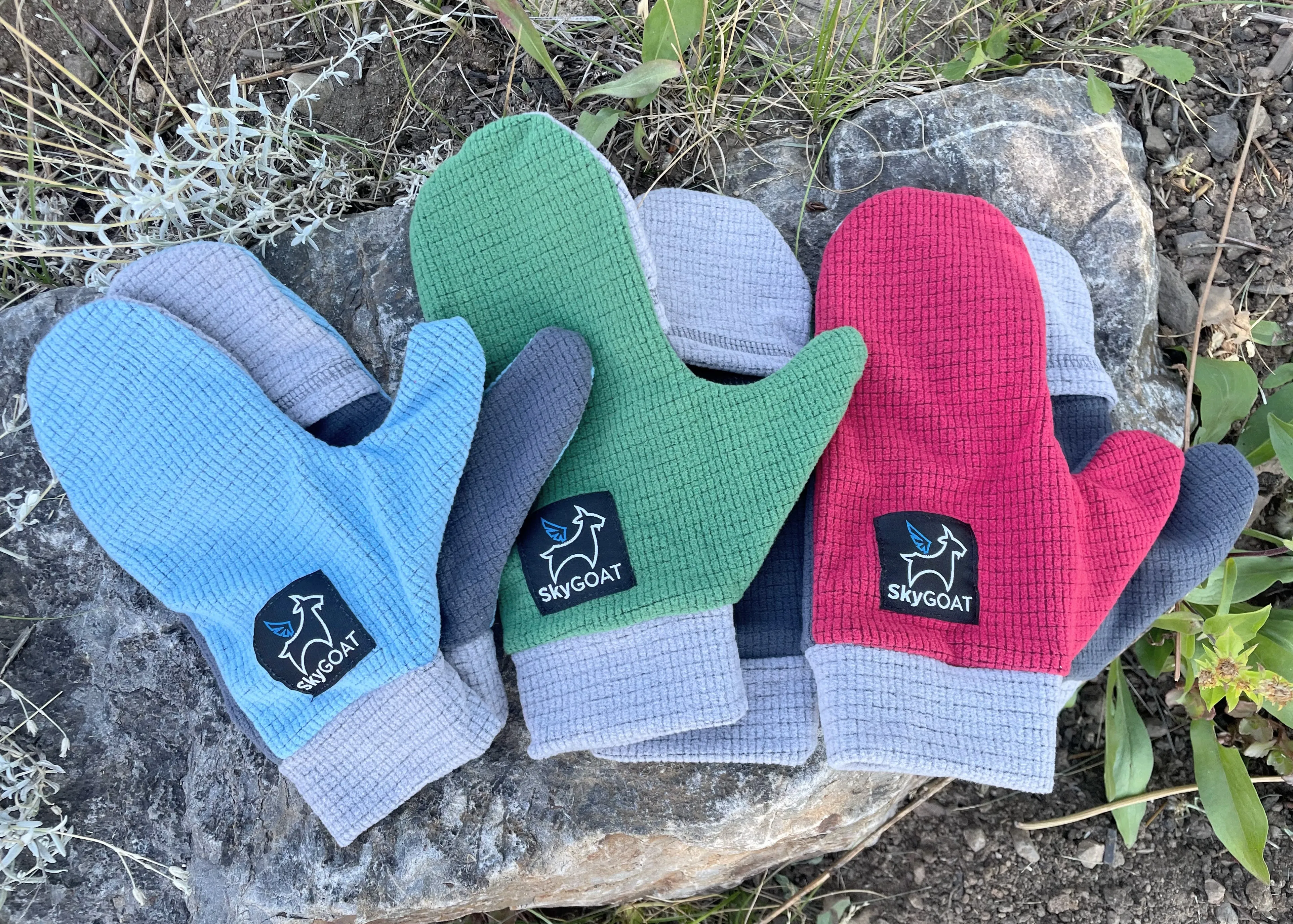 CAMP Mittens