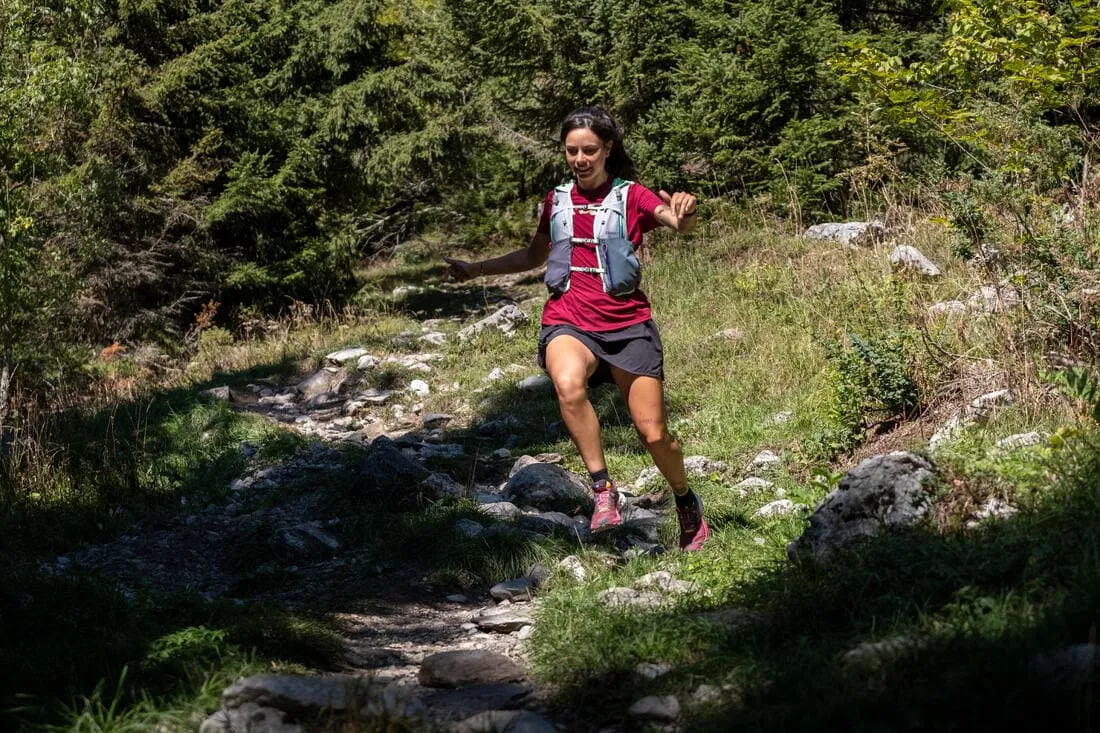JUPE SHORT DE TRAIL RUNNING FEMME NOIR