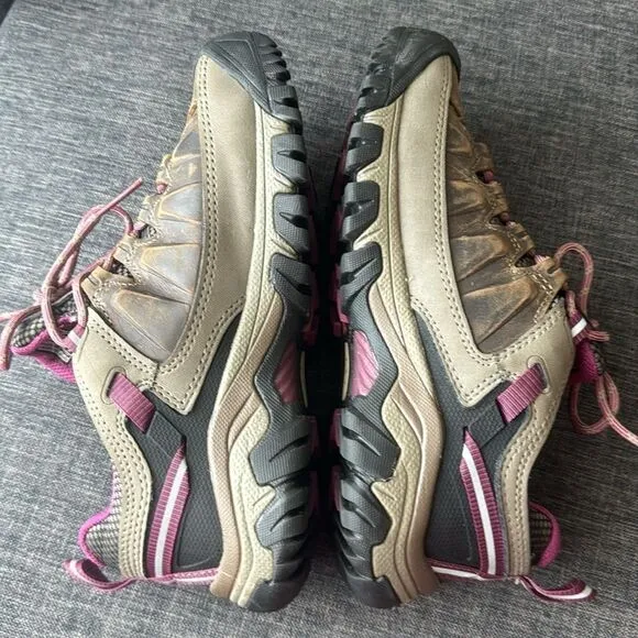 Keen Women's Targhee III Size 6,5