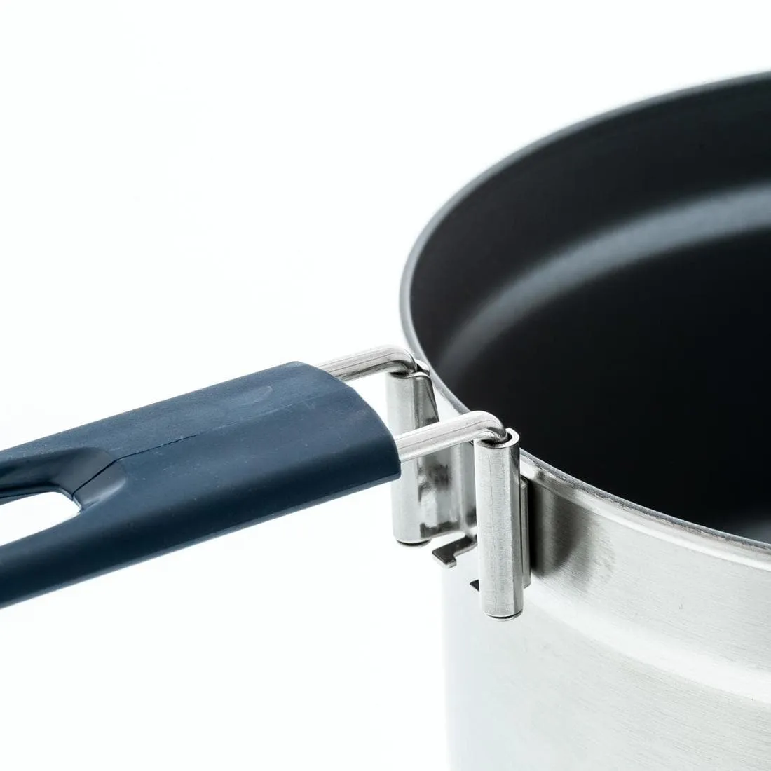 Popote camp du randonneur 500 inox   revêtement anti-adhésif 2 personnes 2,1l
