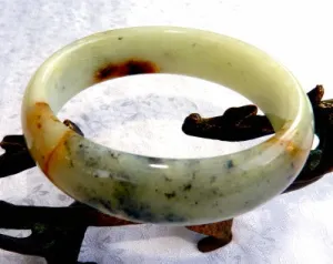 "Free Spirit" Chinese River Jade Bangle Bracelet 59 mm (NJ2596)