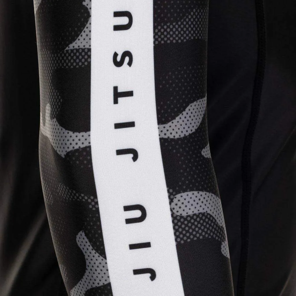 Rival Black & Camo Long Sleeve Rash Guard - Black