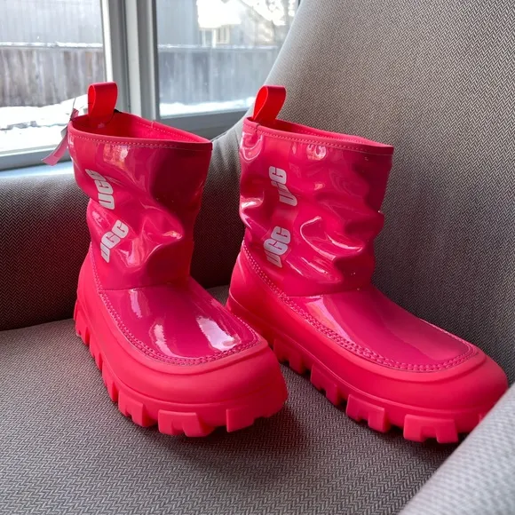 UGG Brellah Mini Rain &amp; Winter Boot size 5 Coral Hot Pink