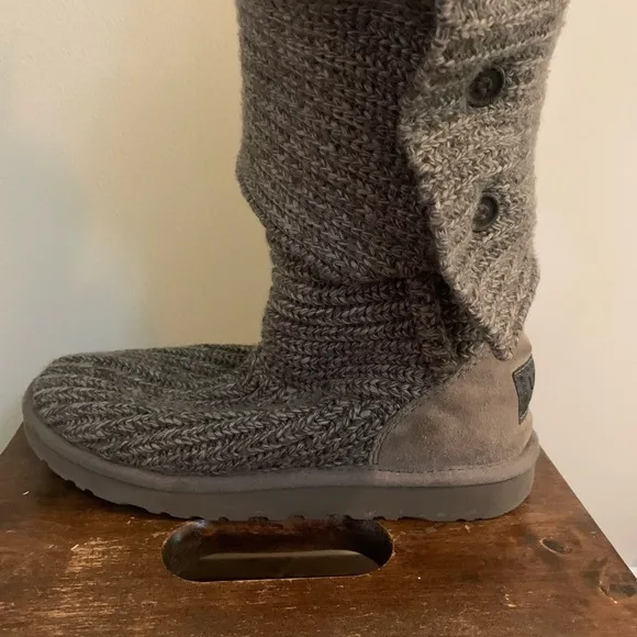 UGG Classic Cardy Sweater knit boots, size 7