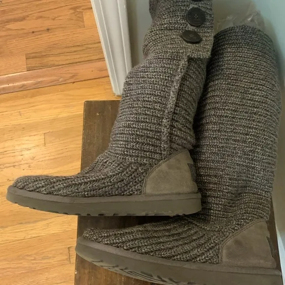 UGG Classic Cardy Sweater knit boots, size 7