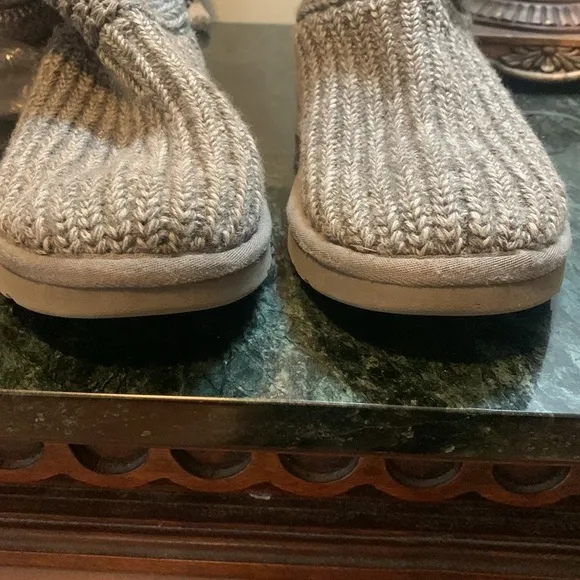 UGG Classic Cardy Sweater knit boots, size 7