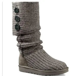 UGG Classic Cardy Sweater knit boots, size 7