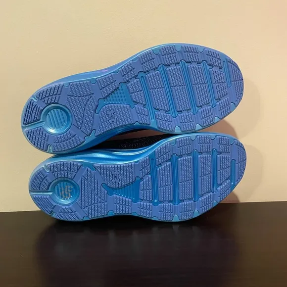 Under Armour Boys Liquify Running Shoes Size 7.5Y