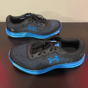 Under Armour Boys Liquify Running Shoes Size 7.5Y